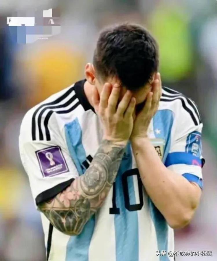 世界杯小组赛阿根廷「11月22日18:00世界杯足球赛开始了阿根廷队以1:2的成绩输了」