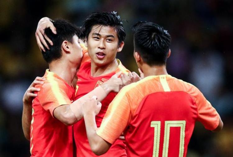 国足输赢「国足输球还有奖励13比分输给越南最高可拿20万/人」