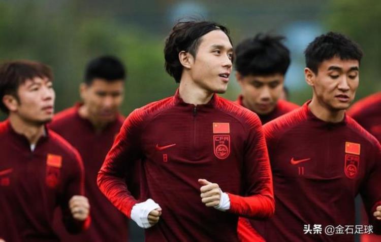 中国颜值最高的足球运动员「中国现役十大高颜值足球运动员盘点」