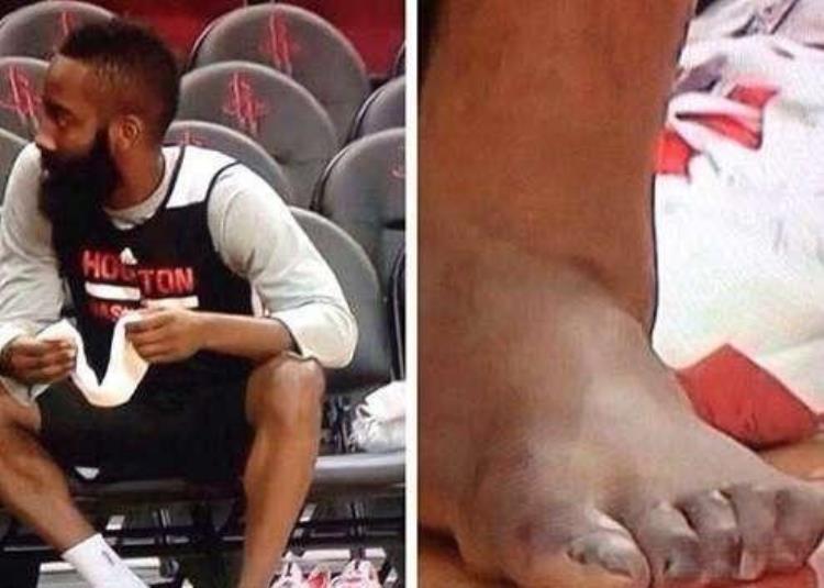 詹姆斯调侃科比手势「NBA球星多不容易看了科比的手詹姆斯的脚趾背后有太多心酸」