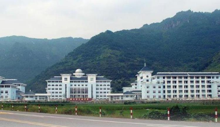 温州几所重点高中「浙江温州这五所重点高中有一所百年名校地址位于鹿城区」
