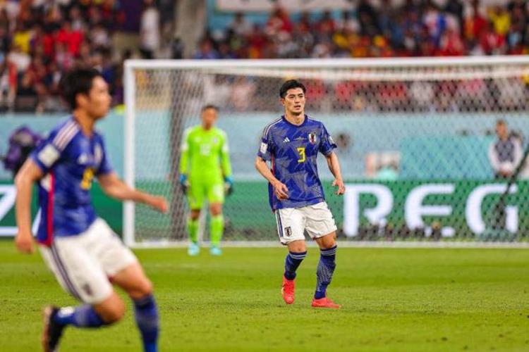 亚洲杯日本队小组赛「亚洲之光日本队战胜西班牙以小组第一身份强势晋级八强不是梦」