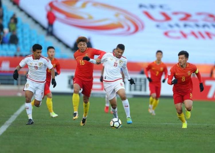 越南对阿联酋队预测「昨又红冲击5连红今晚世预赛预测越南VS阿联酋」