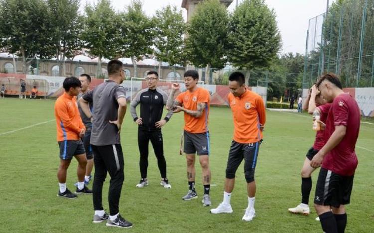 山东足球队叫什么「中国足球好消息继鲁能之后又一山东球队崛起网友土豪球队」