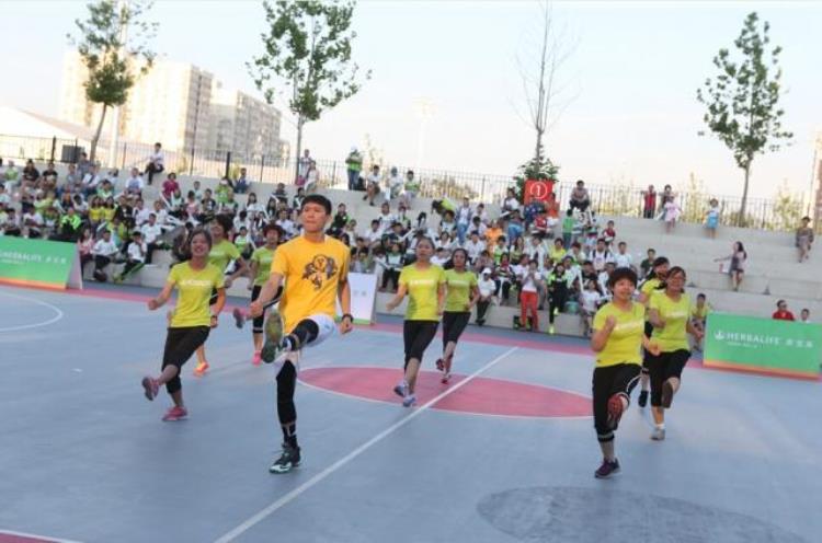 康宝莱新闻报道「康宝莱杯2015首都新闻媒体篮球联赛在京开幕」