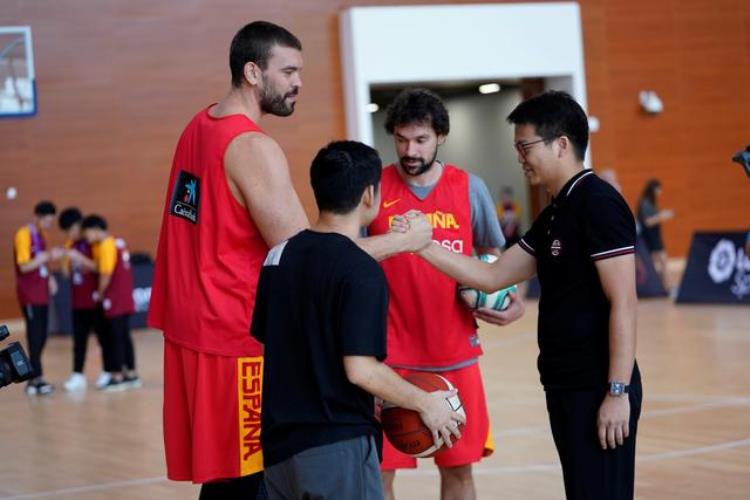 男篮世界杯前夕LaLigaSports和西班牙篮联在宁波推出活动