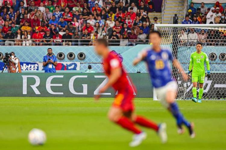 日本西班牙足球奥运会「日本创造奇迹世界杯小组第一西班牙被诟病更难受的还在后面」