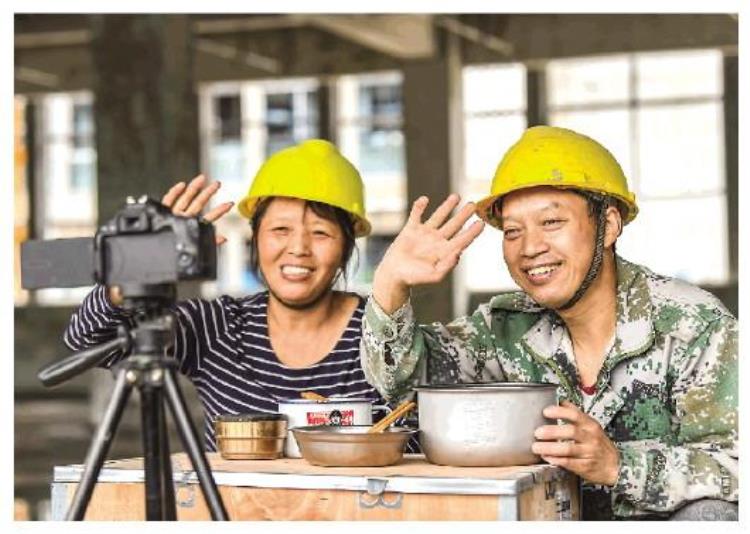 农民工川哥儿子照片「农民工川哥用镜头记录劳动生活」