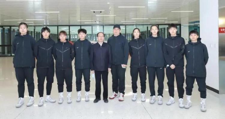 u15国青男篮集训名单「打球学习两不误U16国青男女篮集训总结」