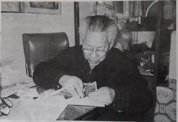 朱建华跳高冠军现状「跳高王子朱建华奥运会夺铜牌有心痛退役后人生现状怎样」