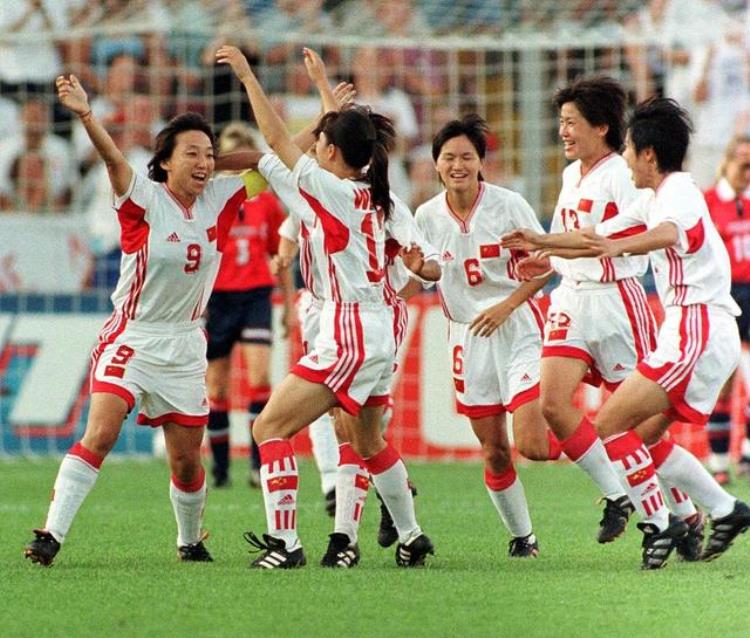 15女足世界杯中国「半决赛50世界冠军中国女足最无敌一战两大王牌梅开二度」