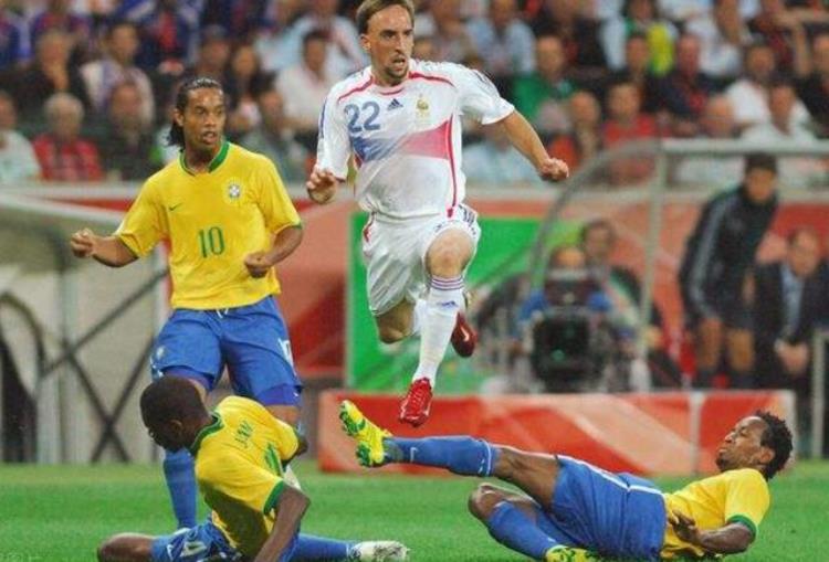 世界杯2006巴西对法国「诸神之战简述2006世界杯巴西VS法国」