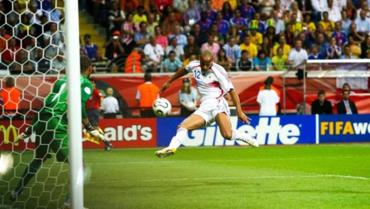 世界杯2006巴西对法国「诸神之战简述2006世界杯巴西VS法国」
