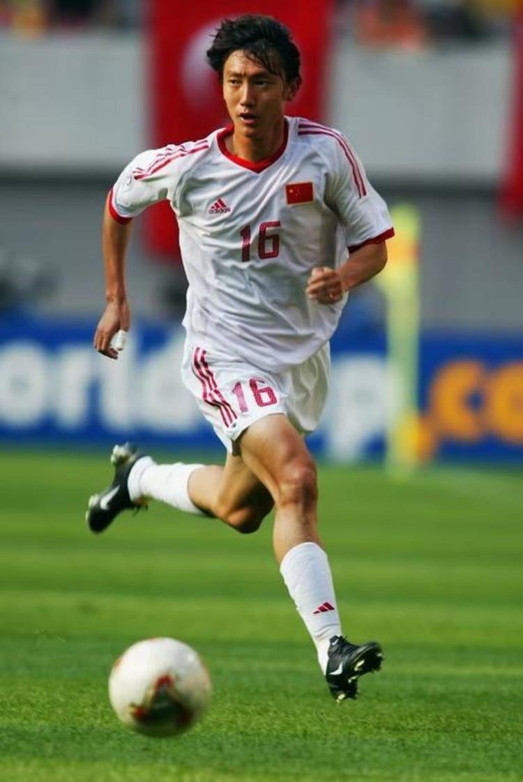 2002韩日世界杯中国队队员「2002年韩日世界杯中国队大名单另有隐情原来我们都错怪了米卢」