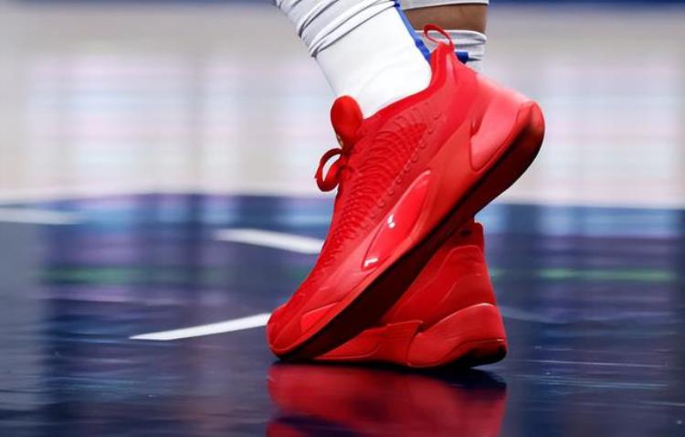 NBA球员上脚韦德儿子上脚李宁闪电之子中国球鞋真的帅