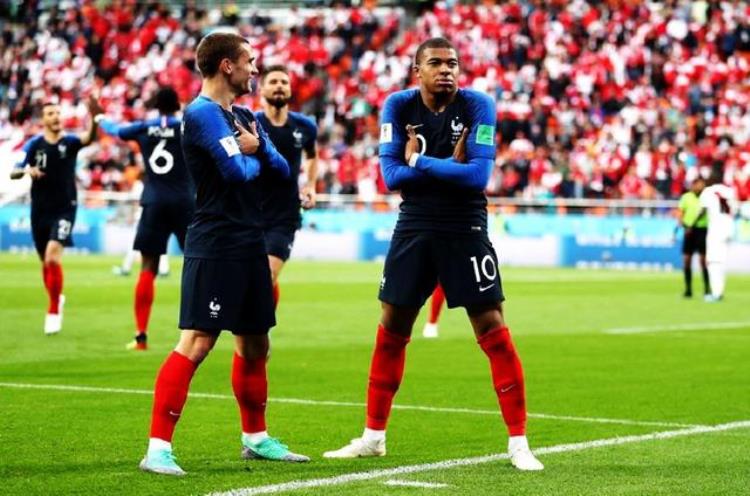 世界杯法国1:0胜秘鲁面对群星闪耀的名单德尚这次终于选对了