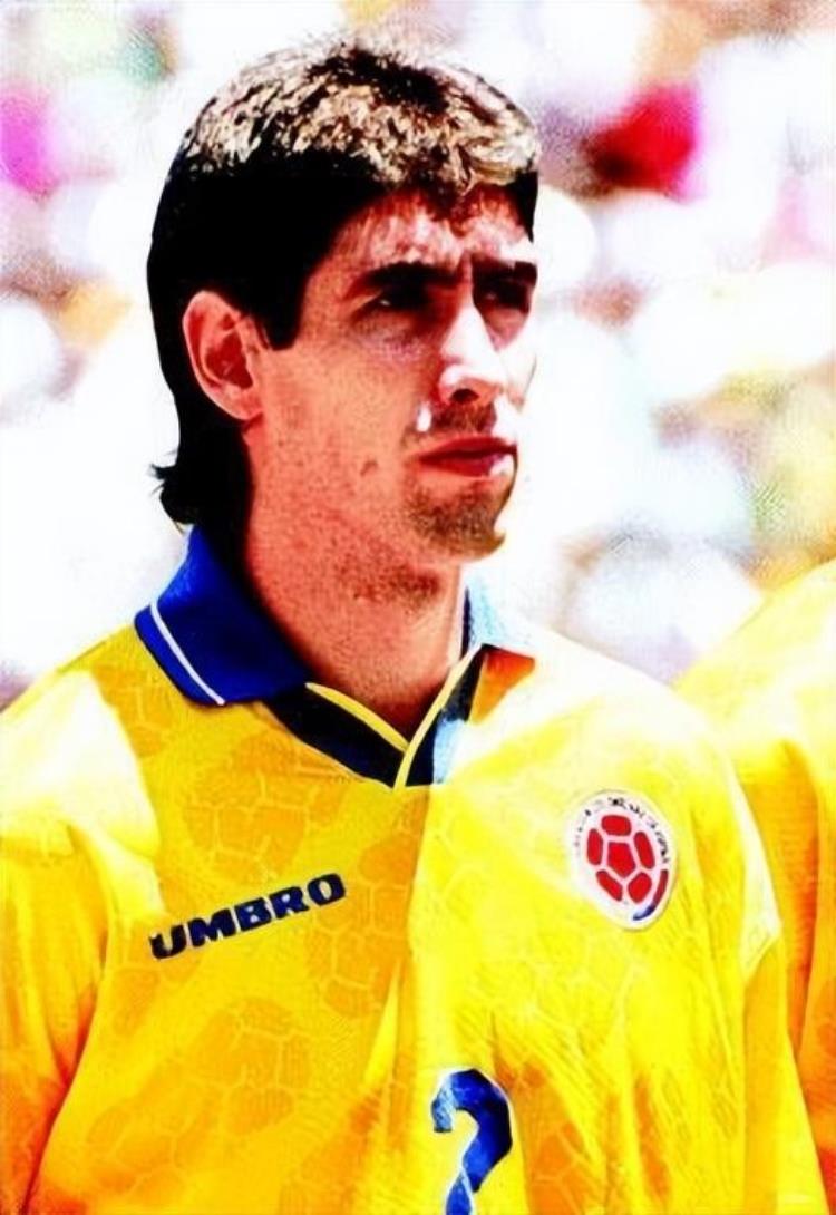 1994年世界杯哥伦比亚球员被杀死「94年世界杯哥伦比亚球员将球踢进自家球门回国后连中12枪殒命」