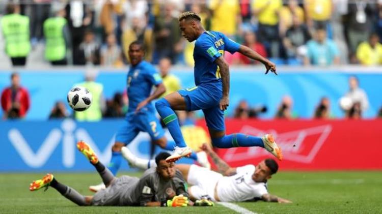 世界杯内马尔造点遭VAR取消库鸟内少双绝杀巴西20哥斯达黎加