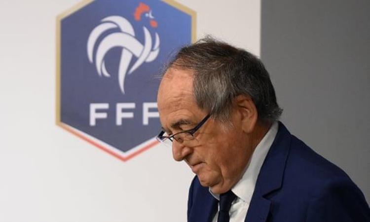 对齐达内发表不当言论引发谴责法国足协主席辞职