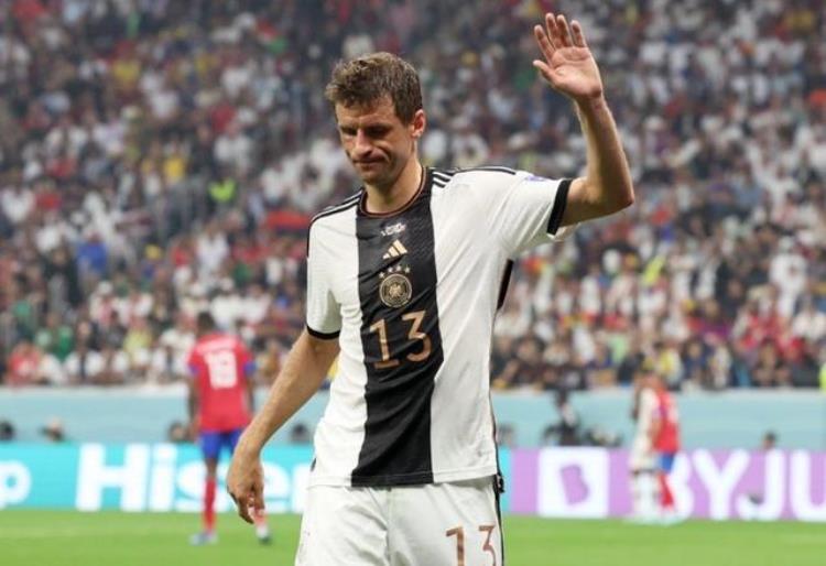 足球世界杯德国「世界杯精彩一夜德国42悲壮出局世界第2爆冷止步日本获头名」