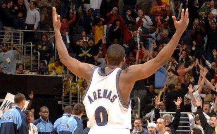 nba球星经典庆祝动作有哪些「NBA历史上最经典的二十种庆祝动作」