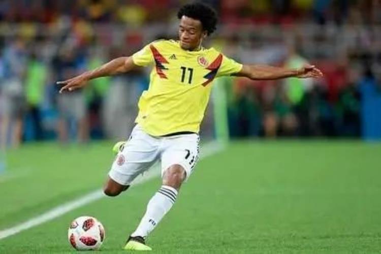哥伦比亚十大足球巨星「黑暗中的圣光哥伦比亚足球历史最佳阵容用生命演绎足球」