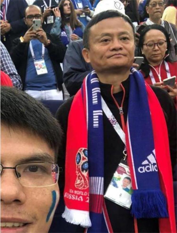 世界杯最贵球迷组合来自中国马云曾一针见血指出国足失败根源