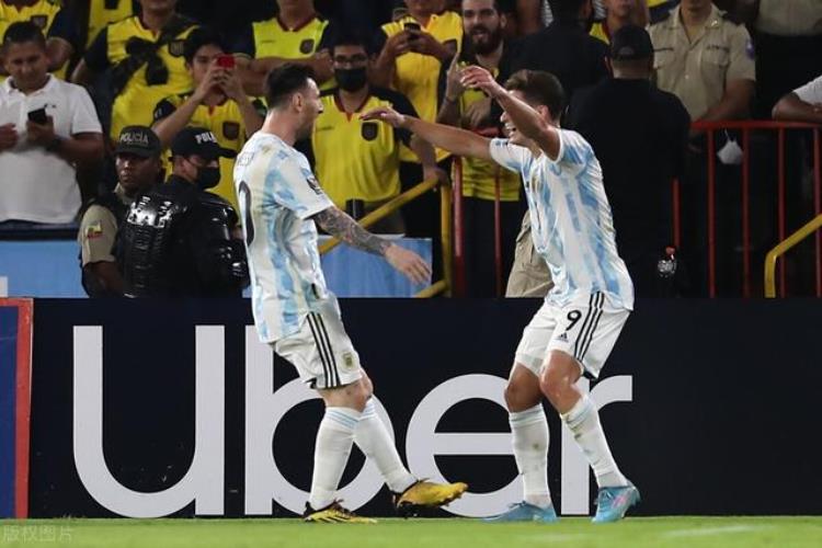 阿根廷与厄瓜多尔赛况「世预赛阿根廷补时丢球11厄瓜多尔31场不败追平队史纪录」