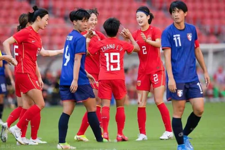 中国女足世界杯出线「中国女足或有两支球队参加世界杯创造历史球迷下届去四支」