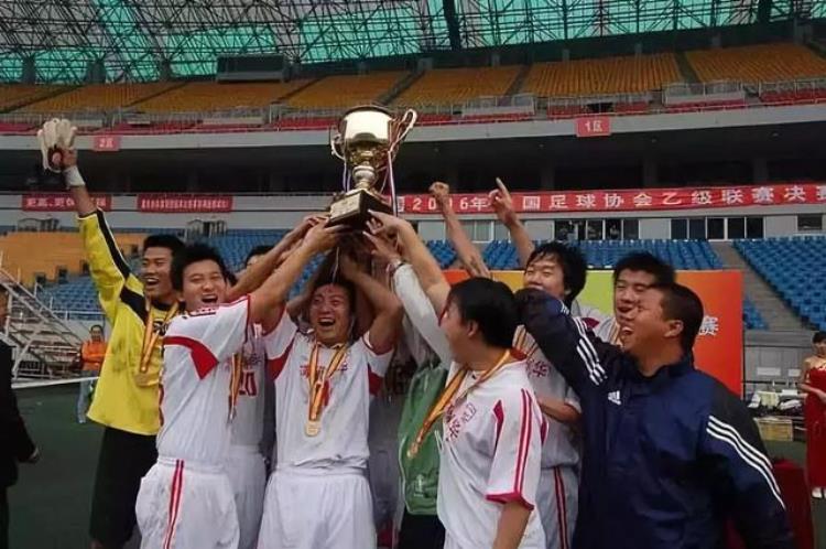 北京体育大学足球联赛「北体大进军职业足球联赛这会是校园足球接轨职业的新开始吗」