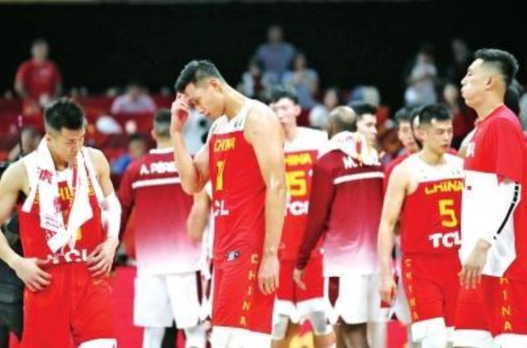 中国男篮世界杯家门口兵败「惨败出局中国男篮无缘世界杯16强但他们的征程还未结束」