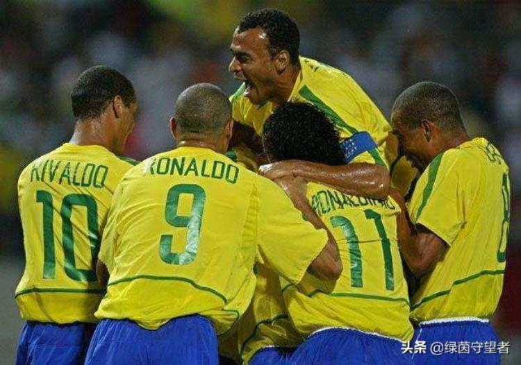 巴西队的罗纳尔多「再论世界杯巴西队防守很弱里瓦尔多比罗纳尔多更像核心」