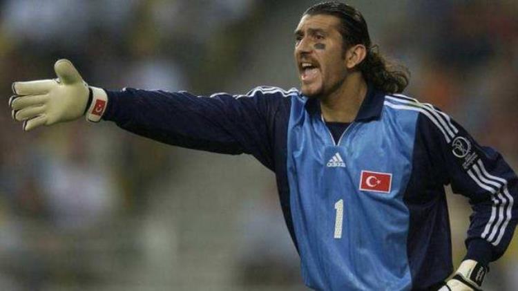 土耳其足球史上的十大球员名单,土耳其最著名的男足球球星是谁