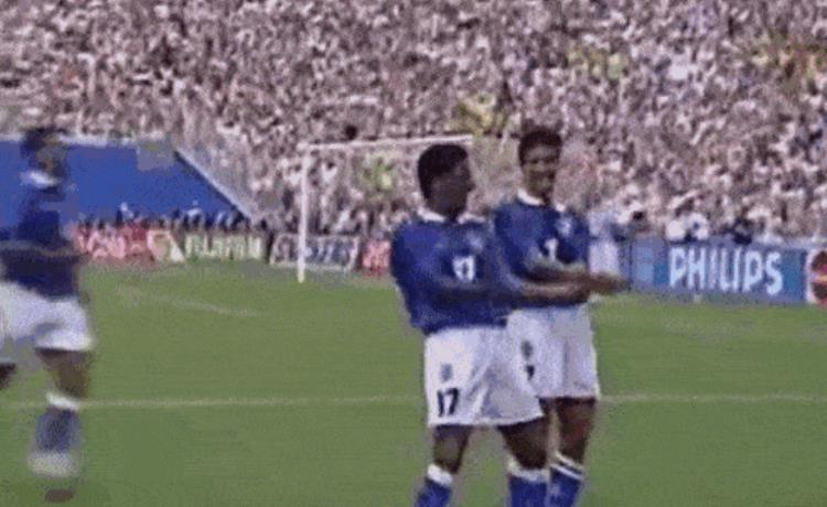 1994年 世界杯,介绍历届世界杯足球名称