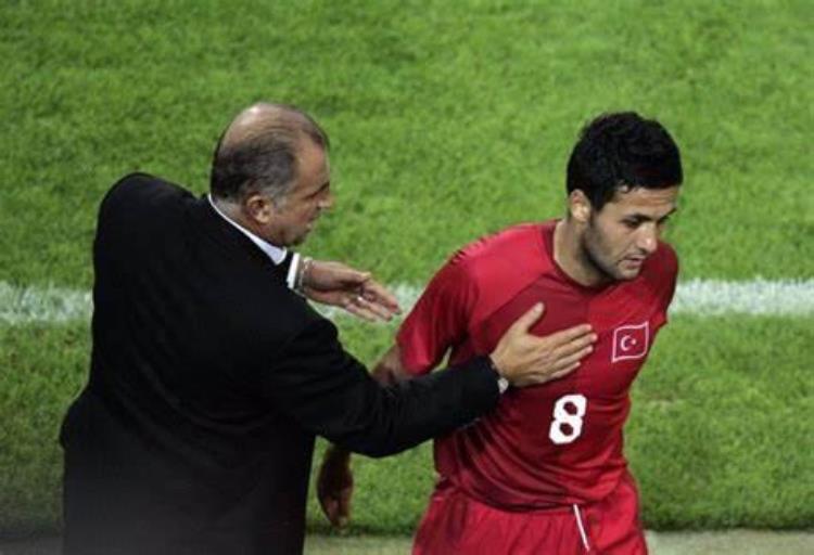土耳其足球史上的十大球员名单,土耳其最著名的男足球球星是谁