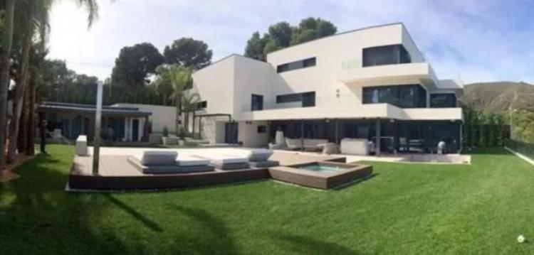 梅西给巴塞罗那创造的价值「太阳报梅西在巴塞罗那等四个地方拥有豪宅总价值约2300万镑」