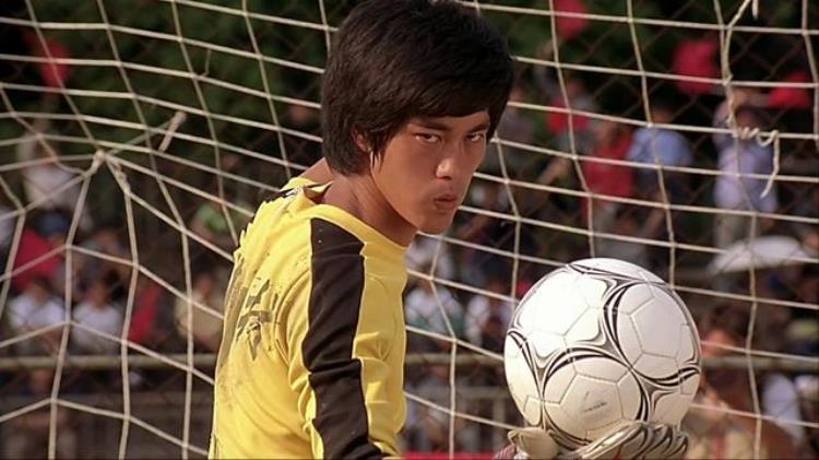 少林足球为什么不能在内地上映「电影少林足球为什么中国进不了世界杯逐梦人已伤痕累累」