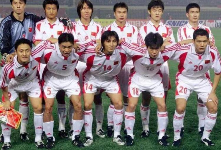 中国男足2002年世界杯出线「2002年中国男足打入世界杯大功臣不仅是米卢还有香港的霍英东」