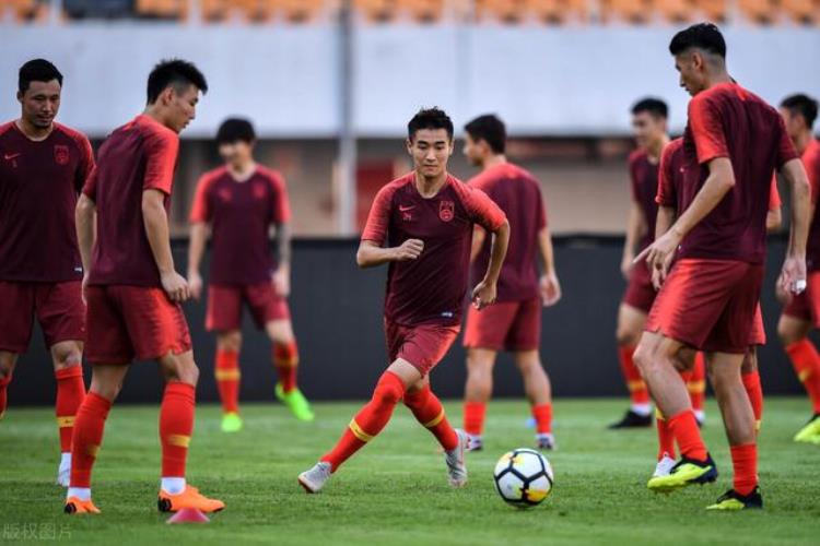 世界杯预选赛亚洲区国足vs朝鲜队首发阵容