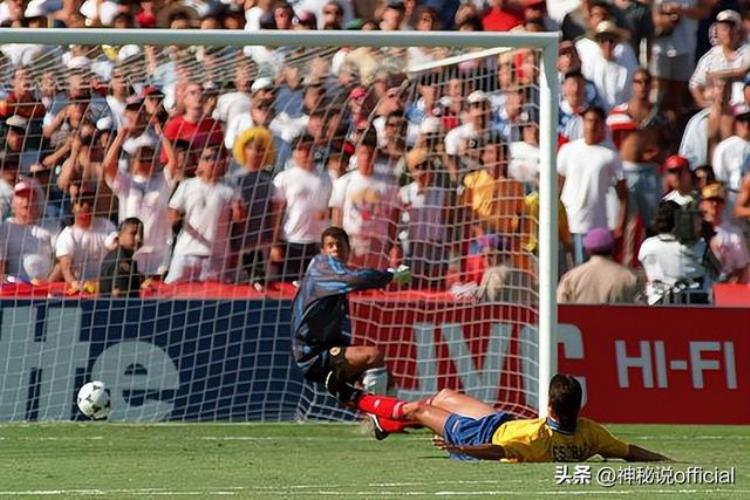 哥伦比亚进乌龙球的球员遭枪杀「28年前世界杯哥伦比亚天才球员踢了乌龙球回国后被乱枪打死」