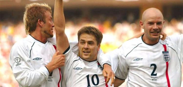 2002年韩日世界杯巴西对英格兰「重说经典之2002年英巴大战小罗惊艳出世韩日世界杯唯一名局」
