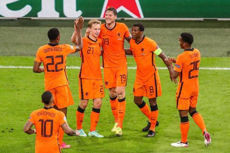 荷兰3比2绝杀乌克兰,荷兰3-2乌克兰整场