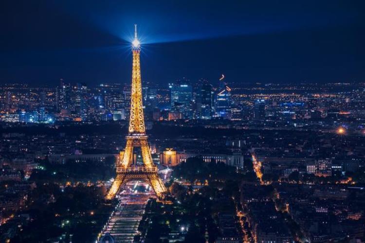 2024年巴黎奥运会计划将圣火安放在埃菲尔铁塔上