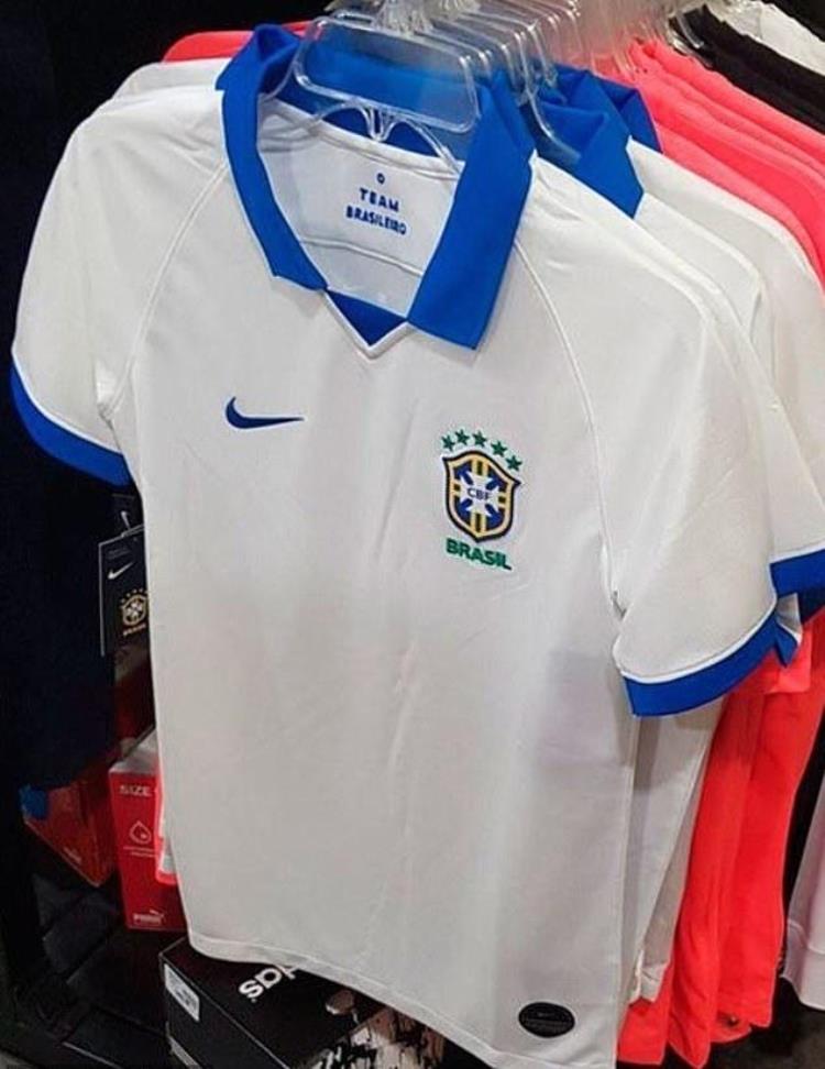 邮报巴西队将身穿复古白色客场队服征战美洲杯