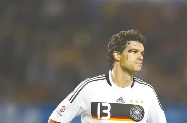 德国足球明星巴拉克「德国足球至暗时刻的一缕光芒他是战车之魂他就是巴拉克」