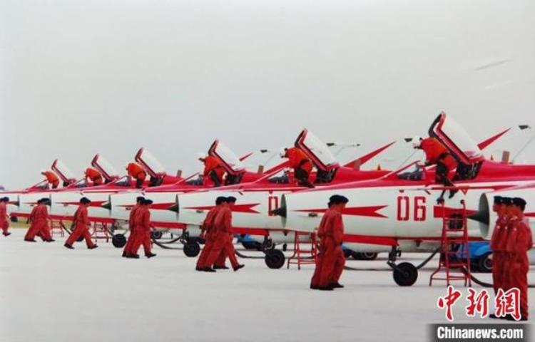 中国歼7E飞机首飞30周年背后的探索之路永不止步的追寻