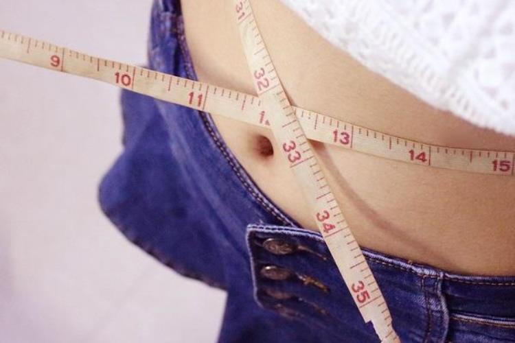 早晚体重相差四斤是为啥「测量体重早晚相差4斤怎么回事158170cm的女性体重多少好」