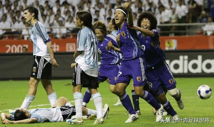 阿根廷女足10号「女足世界杯大冷阿根廷洗刷16年之耻23岁姑娘拼到牙齿断裂」