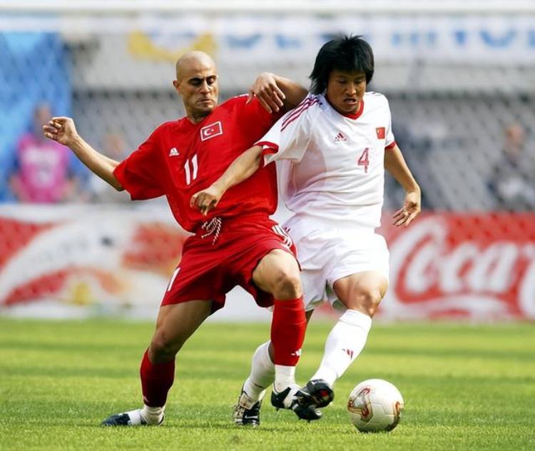 2001年十强赛国足主力阵容「2001年十强赛时的国足后防线能排亚洲前三吗」
