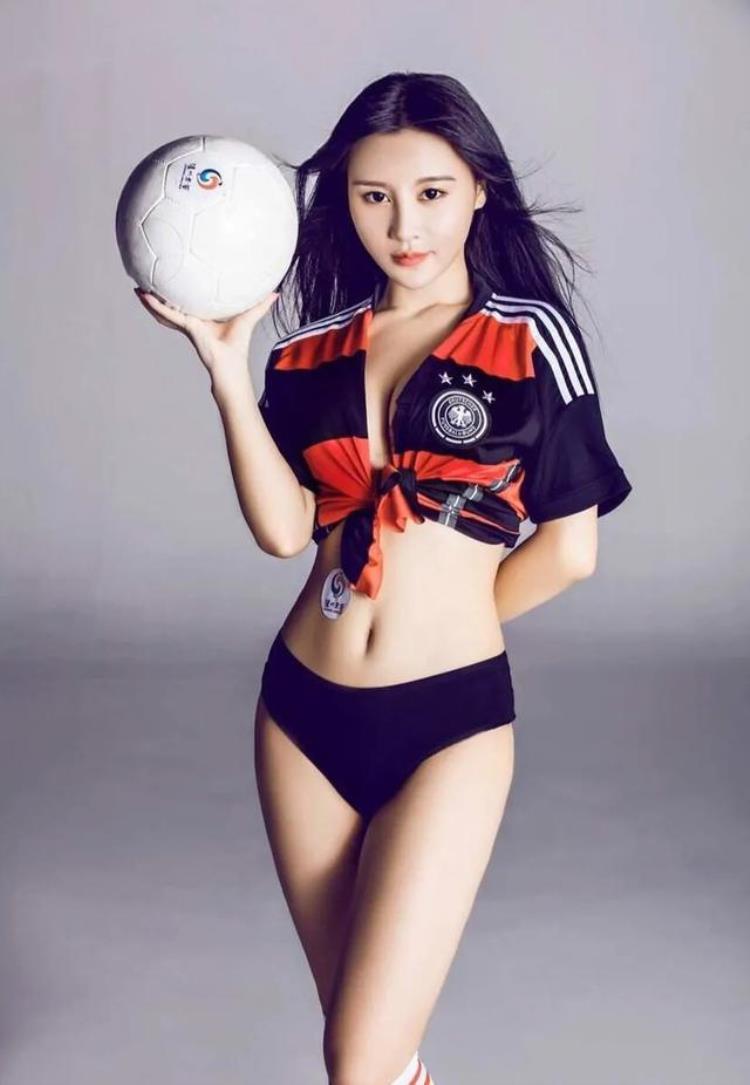 2014年世界杯激动人心足球宝贝樊玲的成名之战